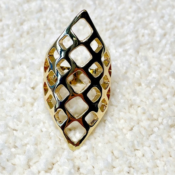 Statement ring - Picture 3 of 10